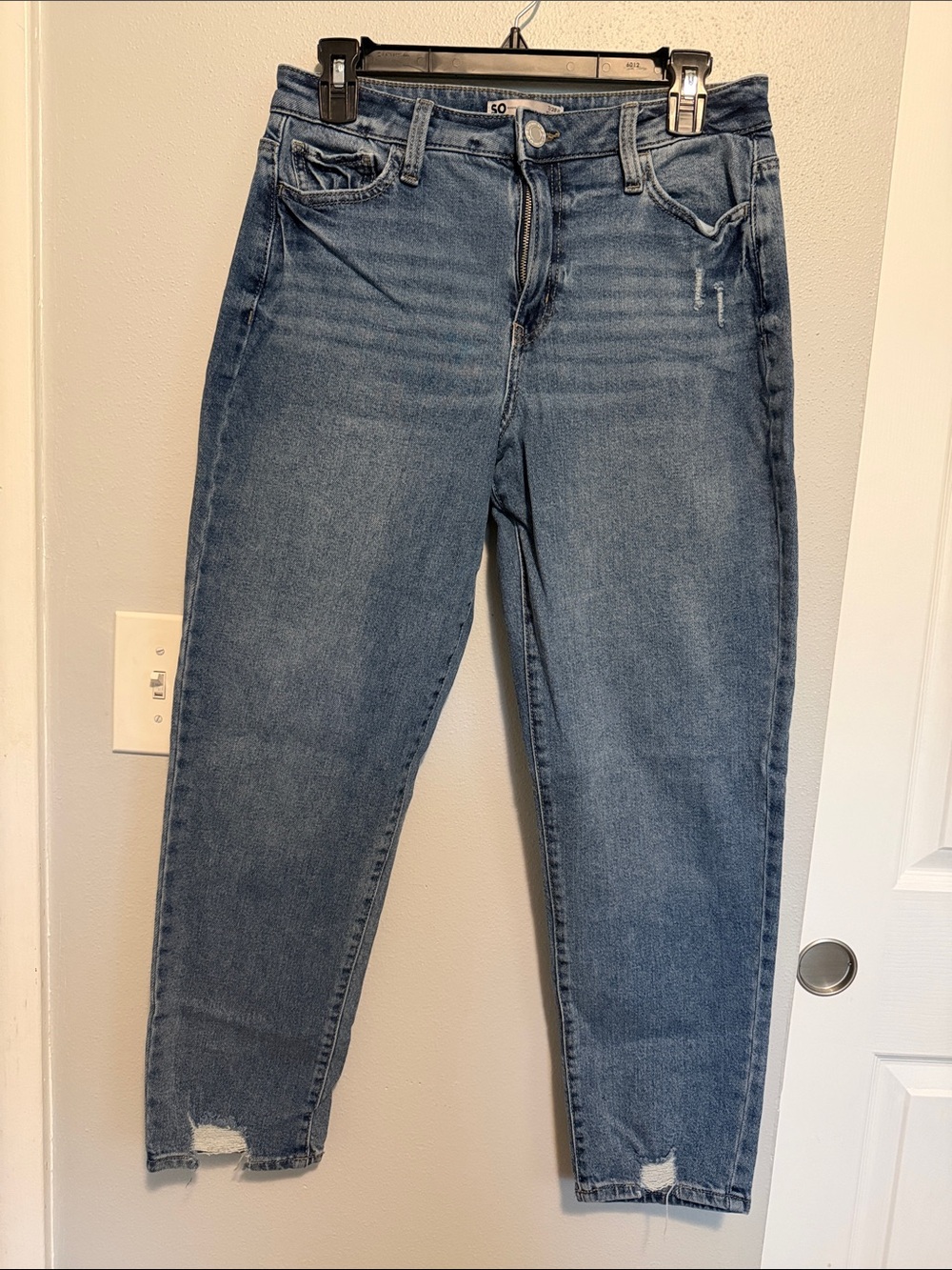 SO Women's Cropped High-Rise Straight Jeans in Medium Blue